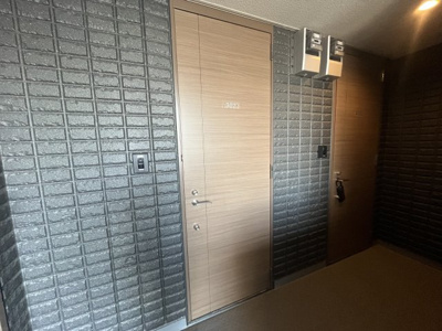 【玄関】 | Pilar