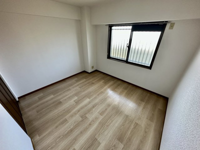 【寝室】 | フローラルコート