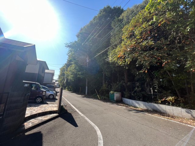川越市かすみ野三丁目　建築条件なし売地　JR川越線『笠幡駅』徒歩20分　【霞ヶ関南小学区】の前面道路含む現地写真