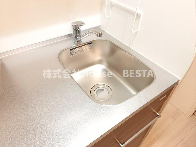 セレニテ神戸ミラクシュッドのキッチン