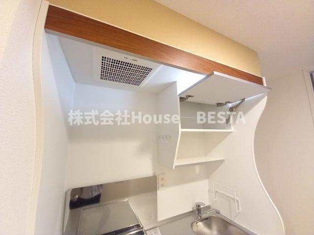 セレニテ神戸ミラクシュッドのキッチン