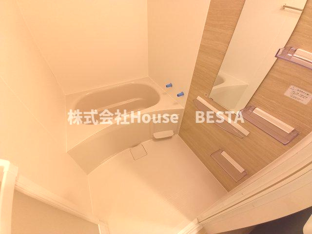 セレニテ神戸ミラクシュッドの浴室