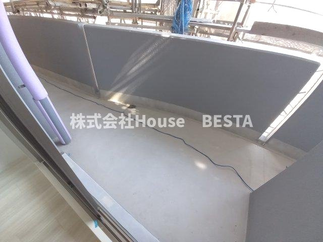 セレニテ神戸ミラクシュッドのバルコニー