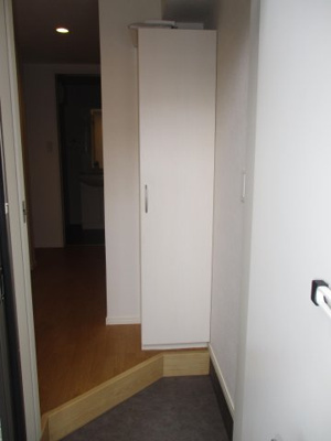 【玄関】 | コンフォートメゾン吉塚 | 別号室の写真になります。現況優先。