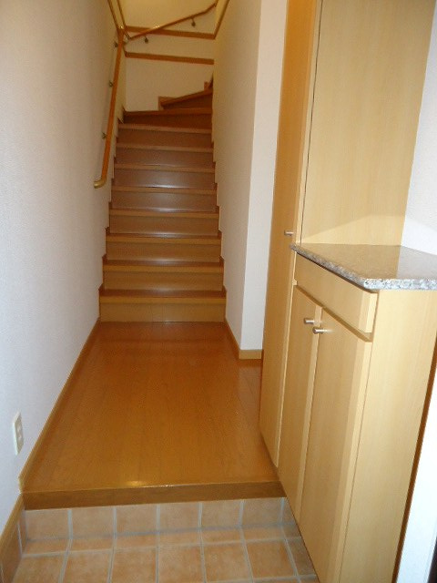 カーサ大高の玄関