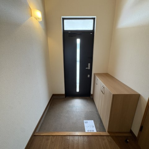 協和アパートの玄関