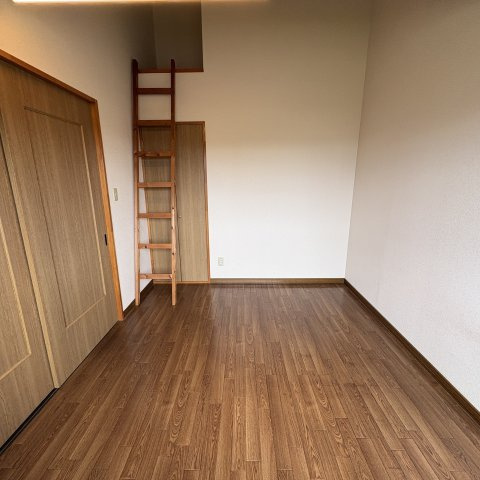 協和アパートの洋室