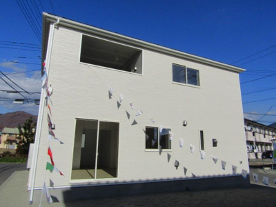 【外観】 | クレイドルガーデン甲府市音羽町第1　1号棟 | きれいな外観です