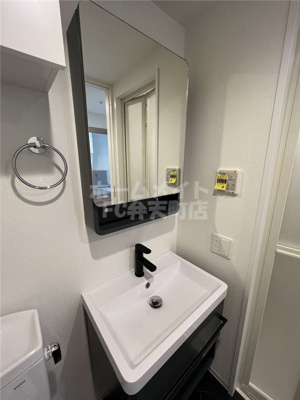 【洗面所】 | セレニテ九条リアン