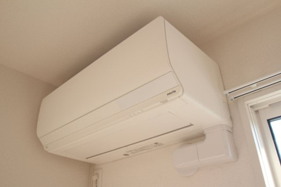 【設備】 | SOLANA | 寝室にあるエアコンです