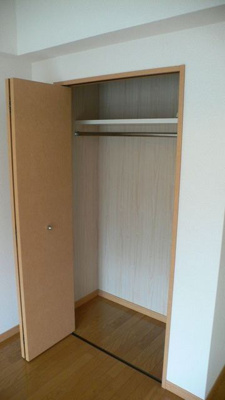 【収納】 | エース参番館 | 別号室の写真になります。現況優先。