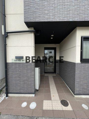 【エントランス】 | KYOTO HOUSE東寺 | ゆとりのあるエントランスです