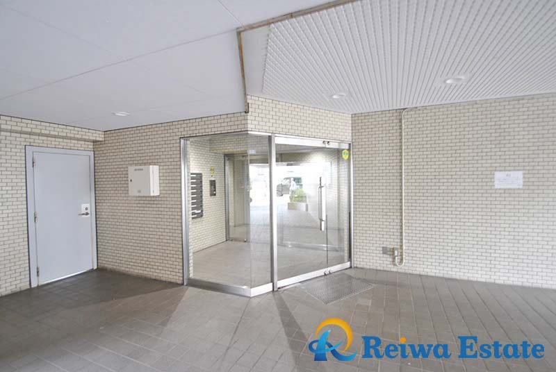 シャルマンコーポ茅ヶ崎第2のエントランス