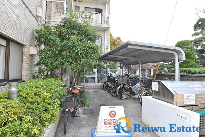 シャルマンコーポ茅ヶ崎第2の駐車場