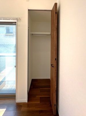 【収納】 | シャレオ香椎Ⅲ | 別号室の写真になります。現況優先。