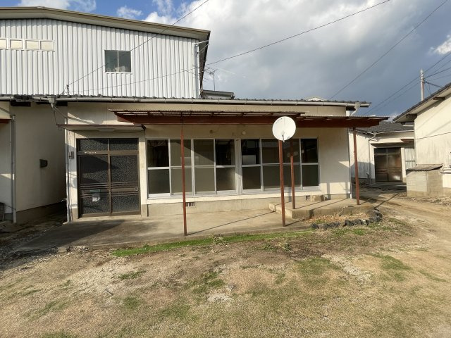 有永貸家の駐車場