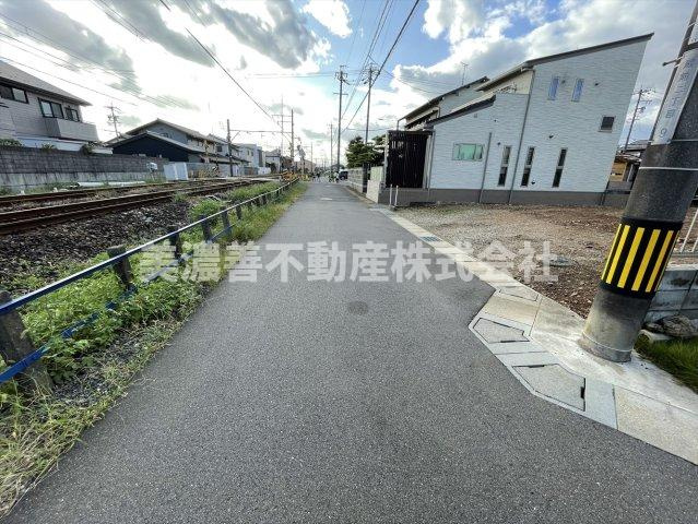 ６１９２９　岐阜市蔵前２丁目土地の前面道路含む現地写真