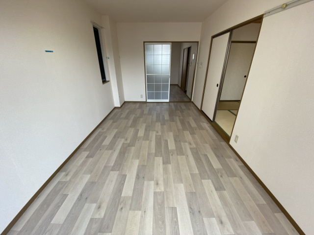 シャルマン岩屋の内装