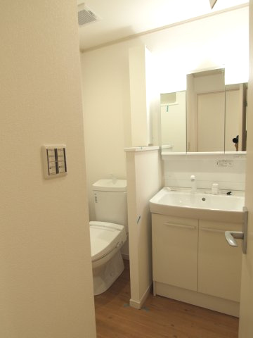 オフィーリアの独立洗面台