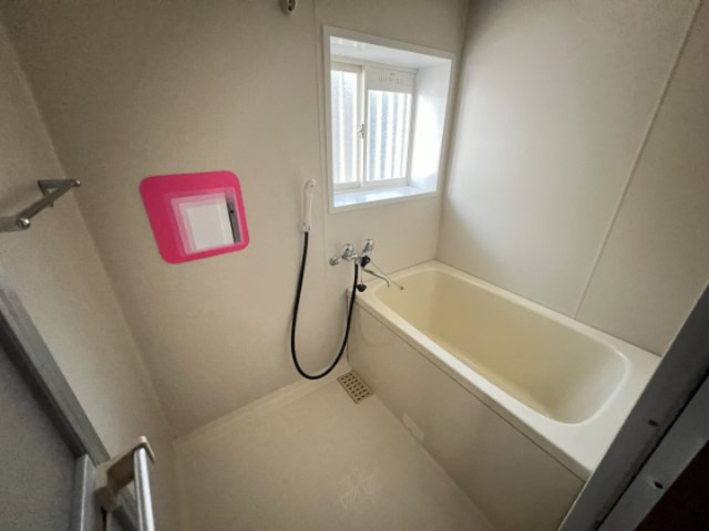 さくらハイツの浴室|日々の疲れを癒すお風呂付です