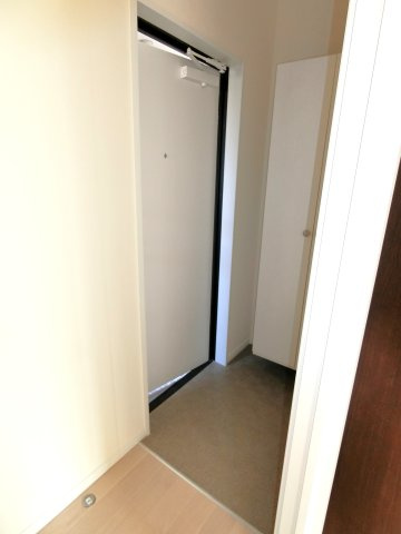 コージーコートの玄関