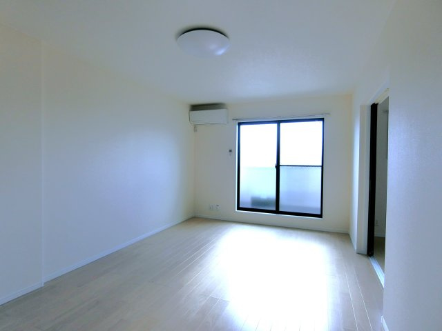 コージーコートの居間・リビング