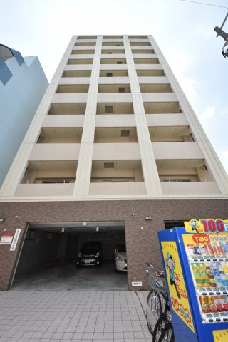 タウンコートサイワイチョウの外観