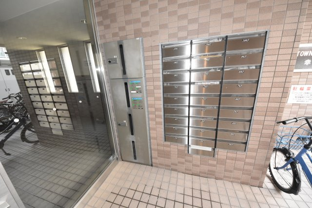 タウンコートサイワイチョウ