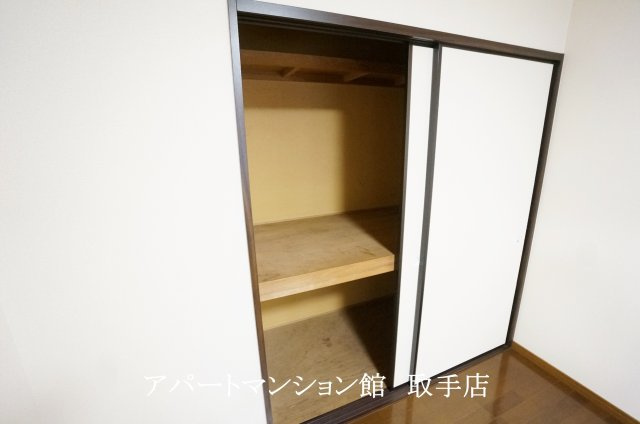 リバーハイツの収納