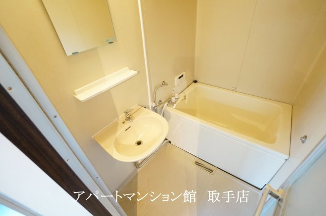 リバーハイツの浴室