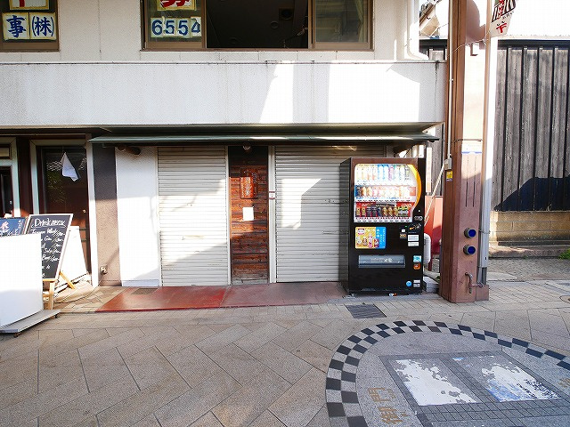 御門ビルの外観