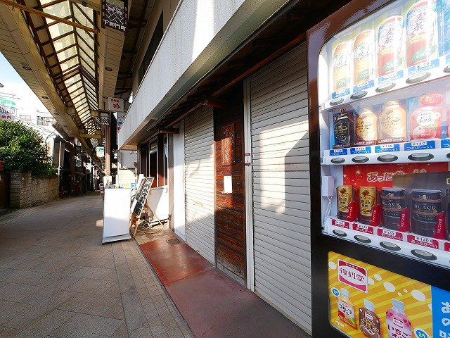 御門ビルの外観