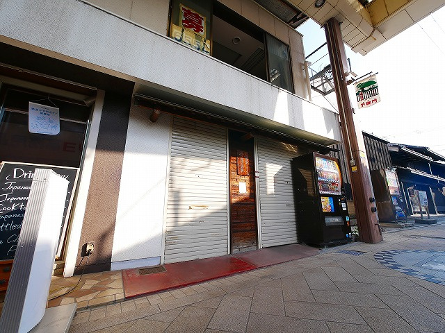 御門ビルの外観