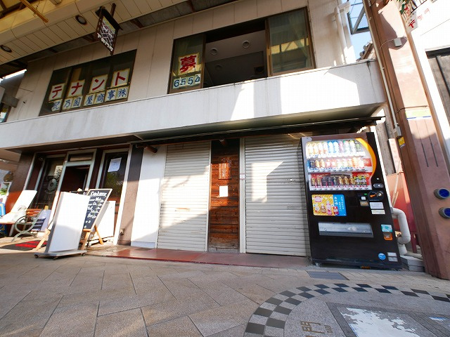 御門ビルの外観