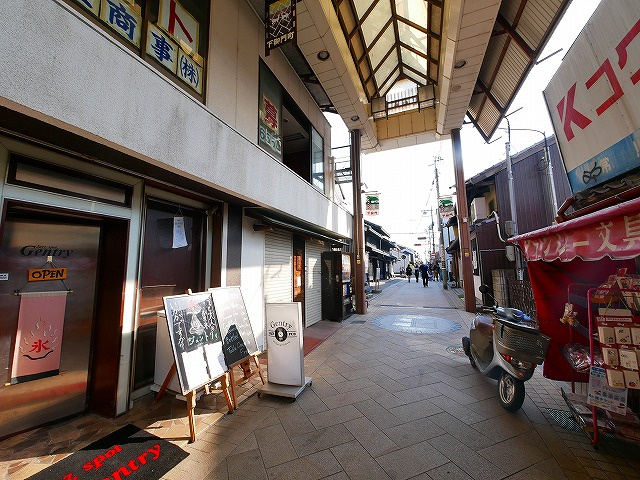 御門ビルの周辺