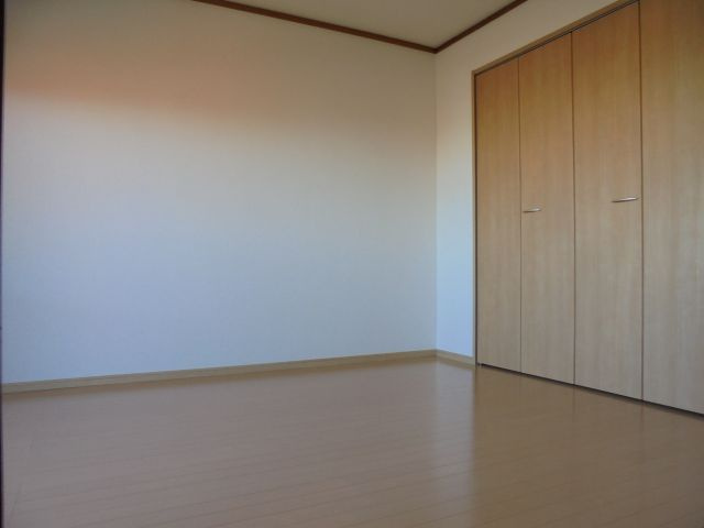 エムズ・アーク A棟の居間・リビング