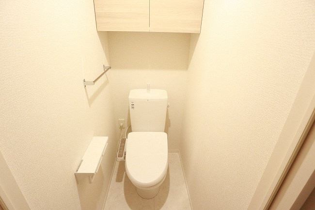 福生Haleleaのトイレ|写真は同建物の別部屋を参考に掲載しております。