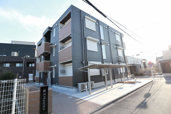 福生Haleleaの外観