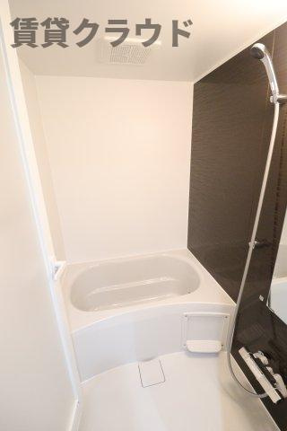 サンライトの浴室|落ち着いた空間のお風呂です