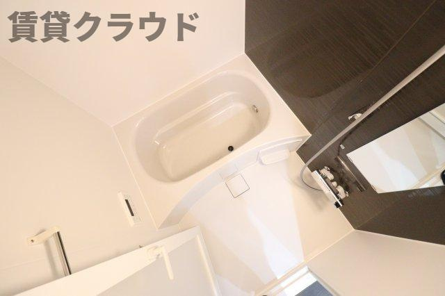 サンライトの浴室|コンパクトで使いやすいお風呂です