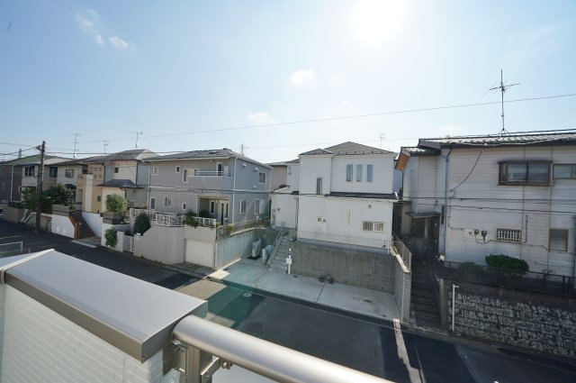 【横浜市保土ヶ谷区権太坂１丁目25-7全３棟新築戸建て２号棟】★仲介手数料無料★（権太坂小学校・境木中学校）の展望