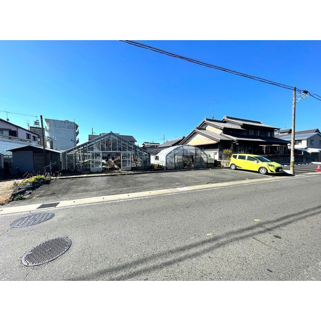 岐阜市則武の駐車場の外観