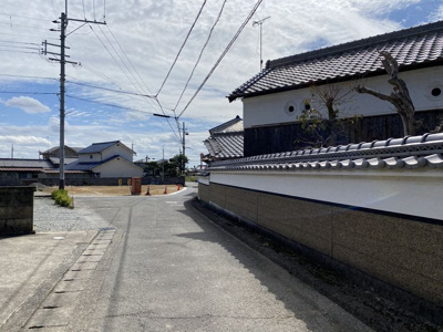 【前面道路含む現地写真】 | 加西市西野々町 土地（古家付）