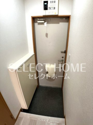 【玄関】 | ハッピーハウスⅢ | 明るい玄関です