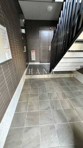 D-RESIDENCE府中桜通りのロビー