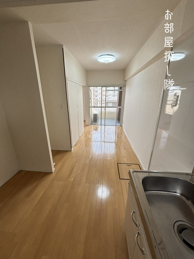 コーポワンセルフの居間・リビング