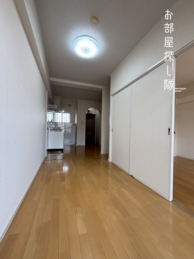 コーポワンセルフの居間・リビング