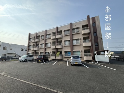 コーポワンセルフの外観