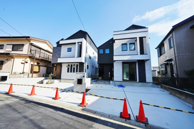 【横浜市旭区笹野台１丁目48全２棟新築戸建て１号棟】★仲介手数料無料★（笹野台小学校・旭中学校）の外観