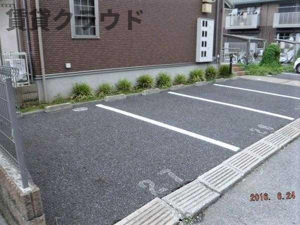 TETTI VERDI Ⅱの駐車場|カースペースがあります